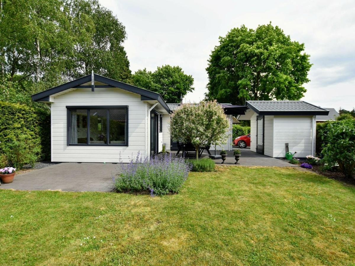 Spacious Chalet In Wolfheze With Garden Kültér fotó