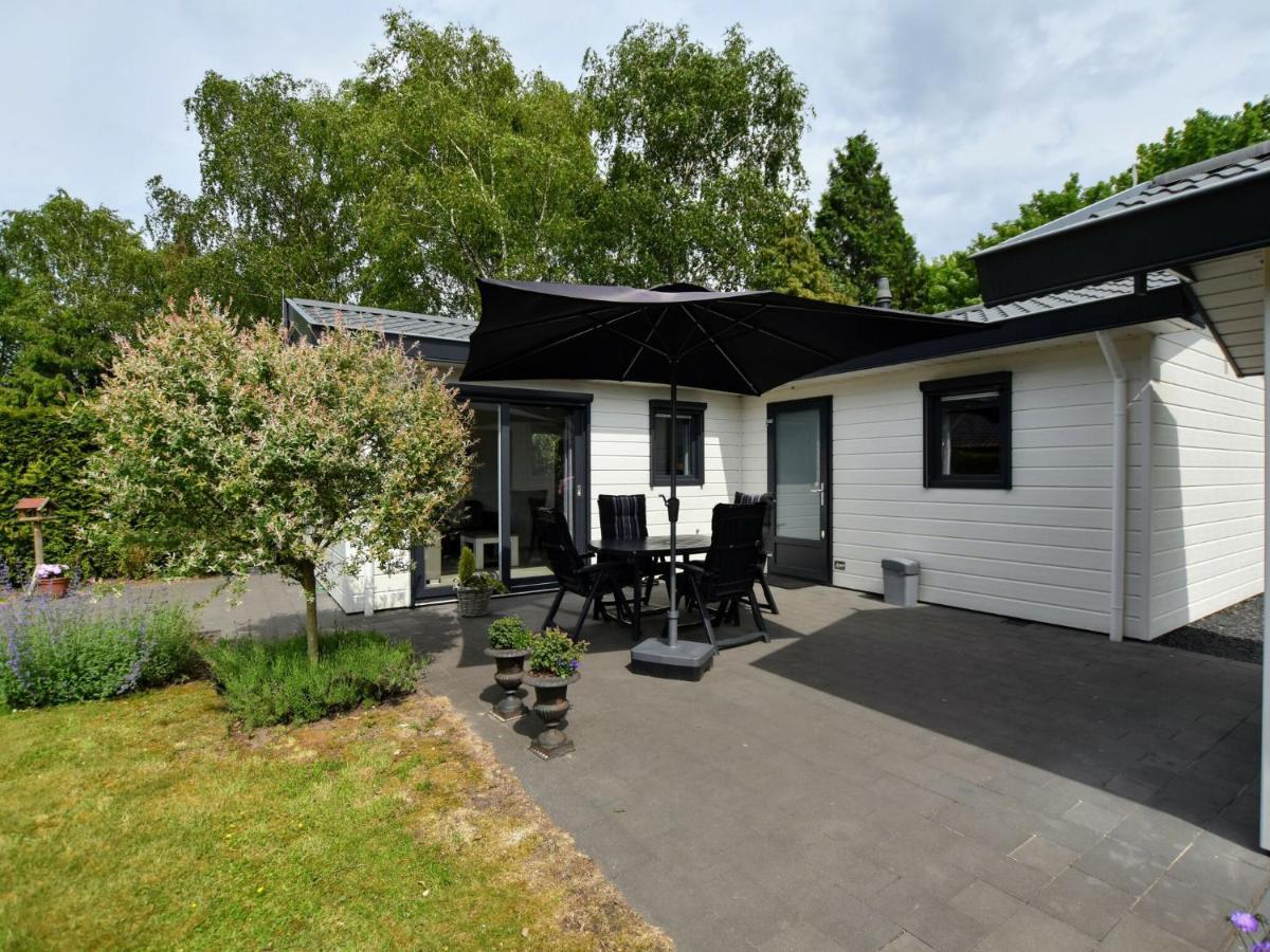 Spacious Chalet In Wolfheze With Garden Kültér fotó
