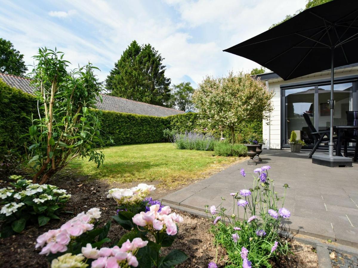 Spacious Chalet In Wolfheze With Garden Kültér fotó