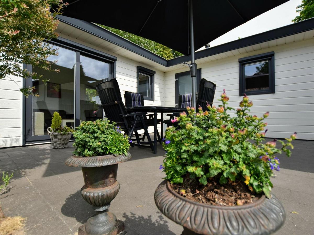 Spacious Chalet In Wolfheze With Garden Kültér fotó